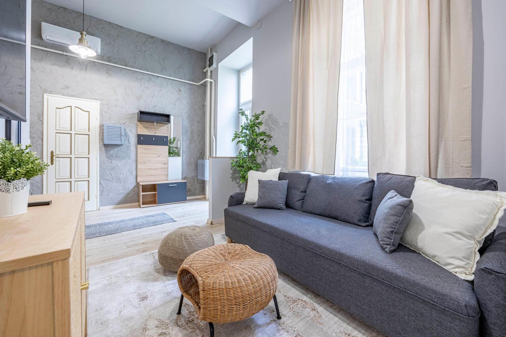 Hidden Gem With Terrace On The Andrassy Fashion Road Apartment Budapest Exterior photo